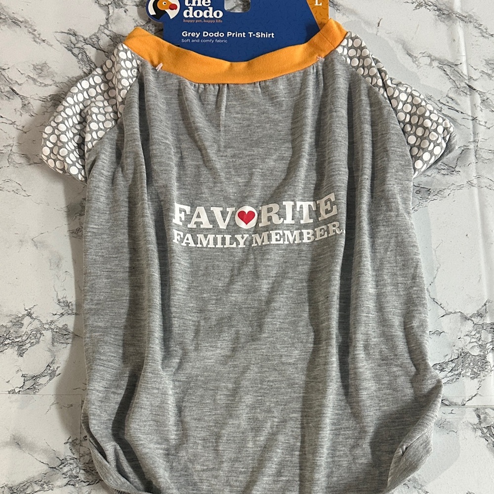 The Dodo ‘Favorite Family Member' Grey Dog T-Shirt with Yellow Trim Size L - Picture 5 of 12
